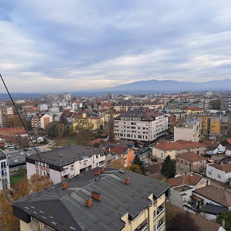 Apartman Sa Panoramom Kruševac Kültér fotó