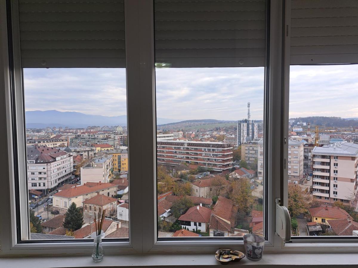 Apartman Sa Panoramom Kruševac Kültér fotó